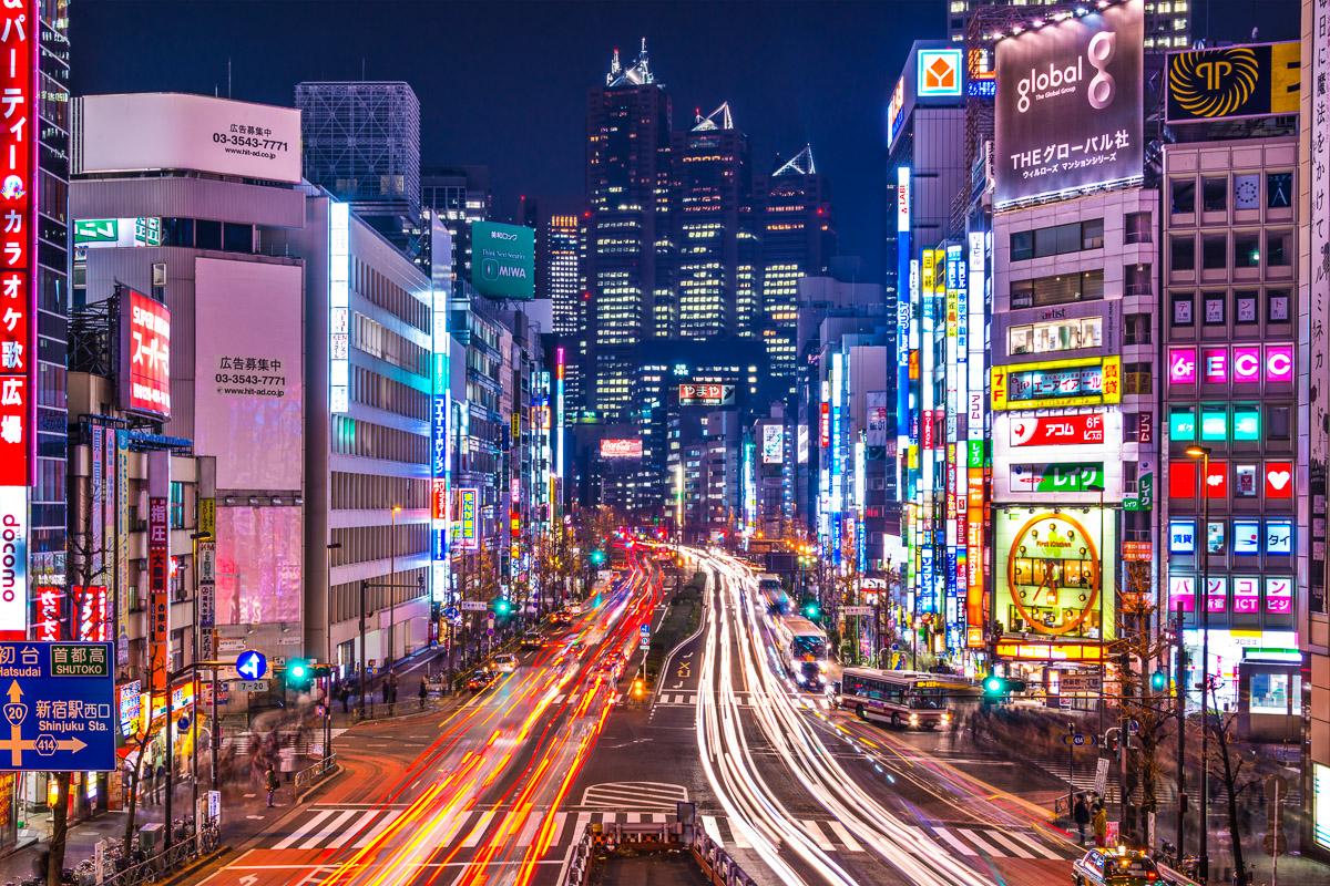 Japan bei Nacht