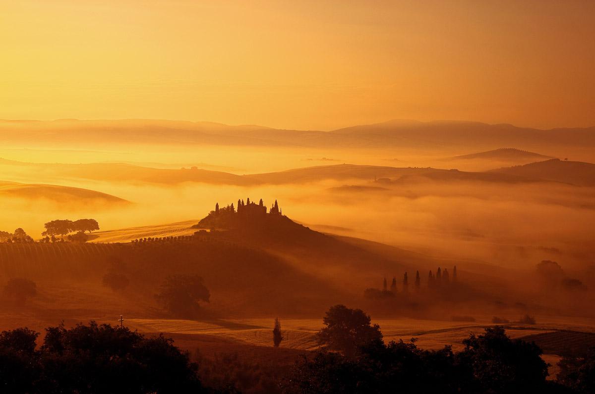 Landschaft bei Sonnenuntergang