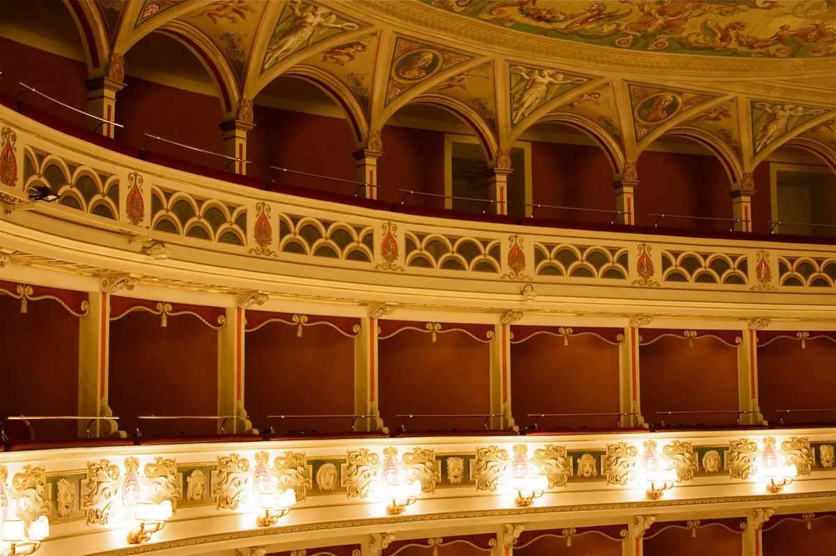 Oper