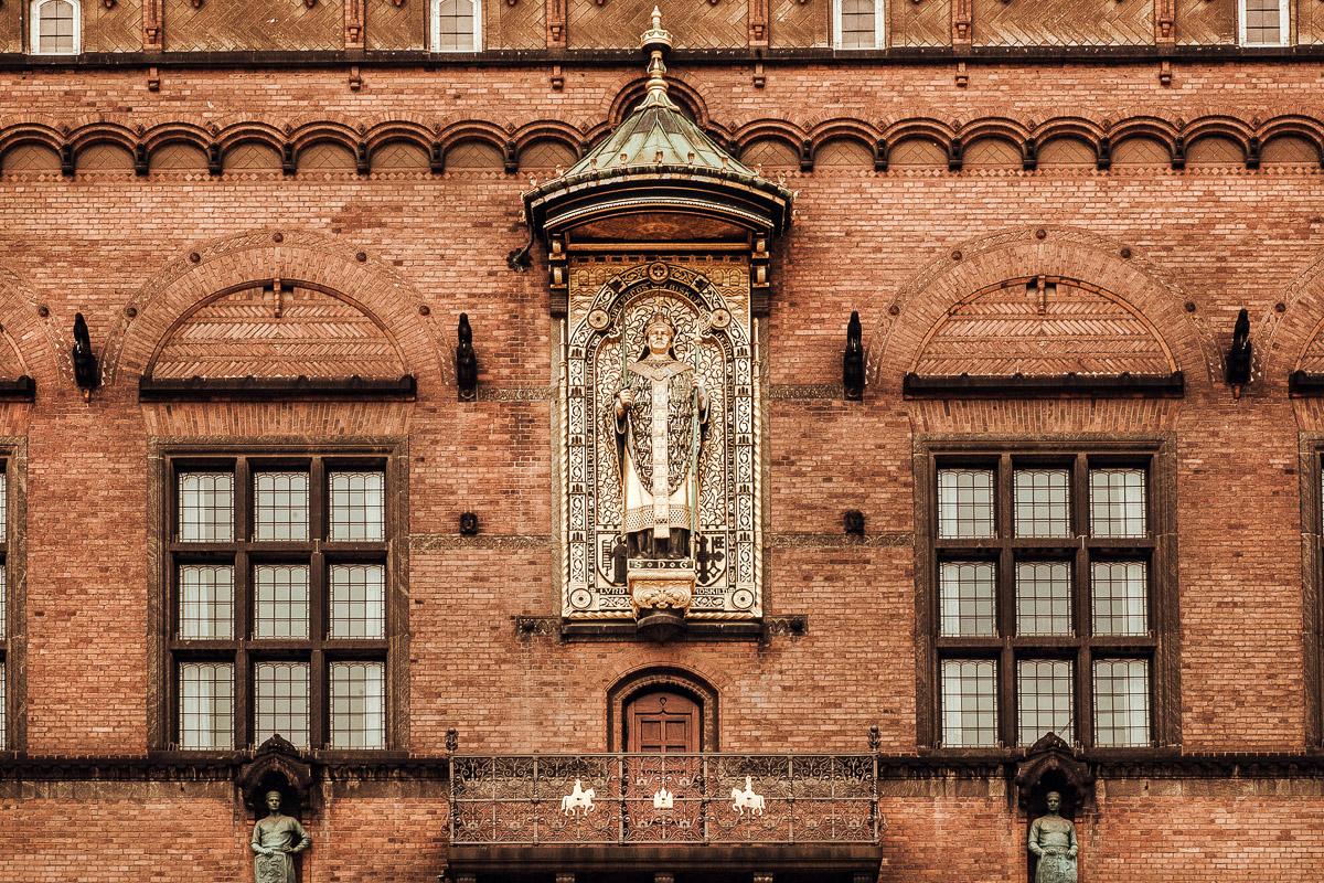 Gebäude